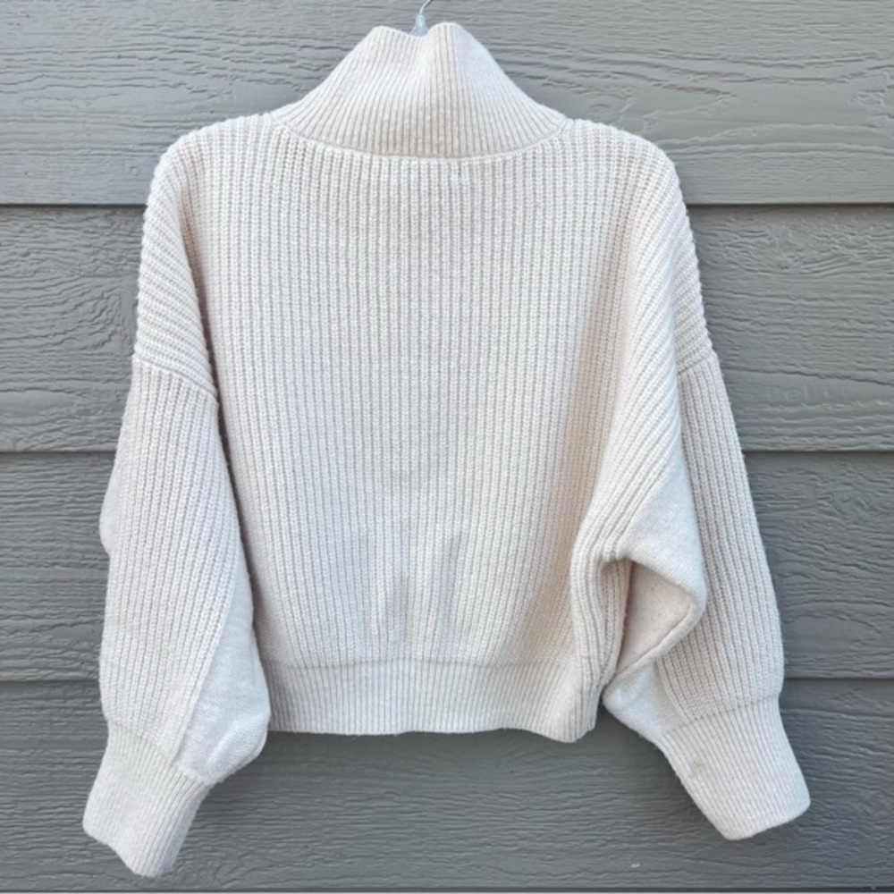 Urban Outfitters Cream Sweater Medium 1/4 Zip Dolman Sleeve Chunky Knit Cable‎ - Picture 3 of 13